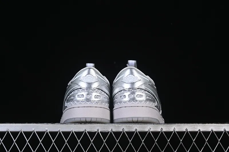 All categories Air Jordan Jordan series basketball shoes Air Jordan 1 Low Air Jordan 1 Low "MM V3" AJ1 Joe 1 liquid silver low-top cultural and casual sneakers HQ2186-002